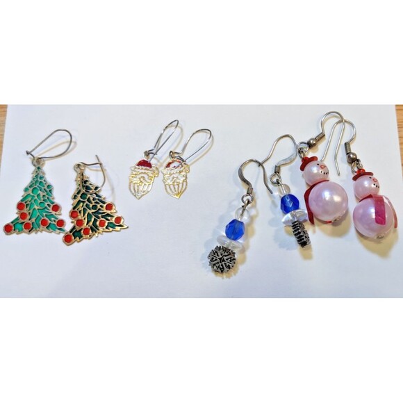 Lot if 4 Pairs of Christmas, Winter Earrings-Christmas Tree, Santa, Snowman, ETC - Picture 1 of 5